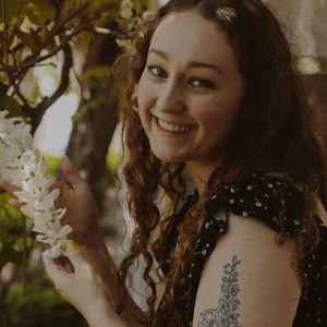 Meet your Posher, Olivia